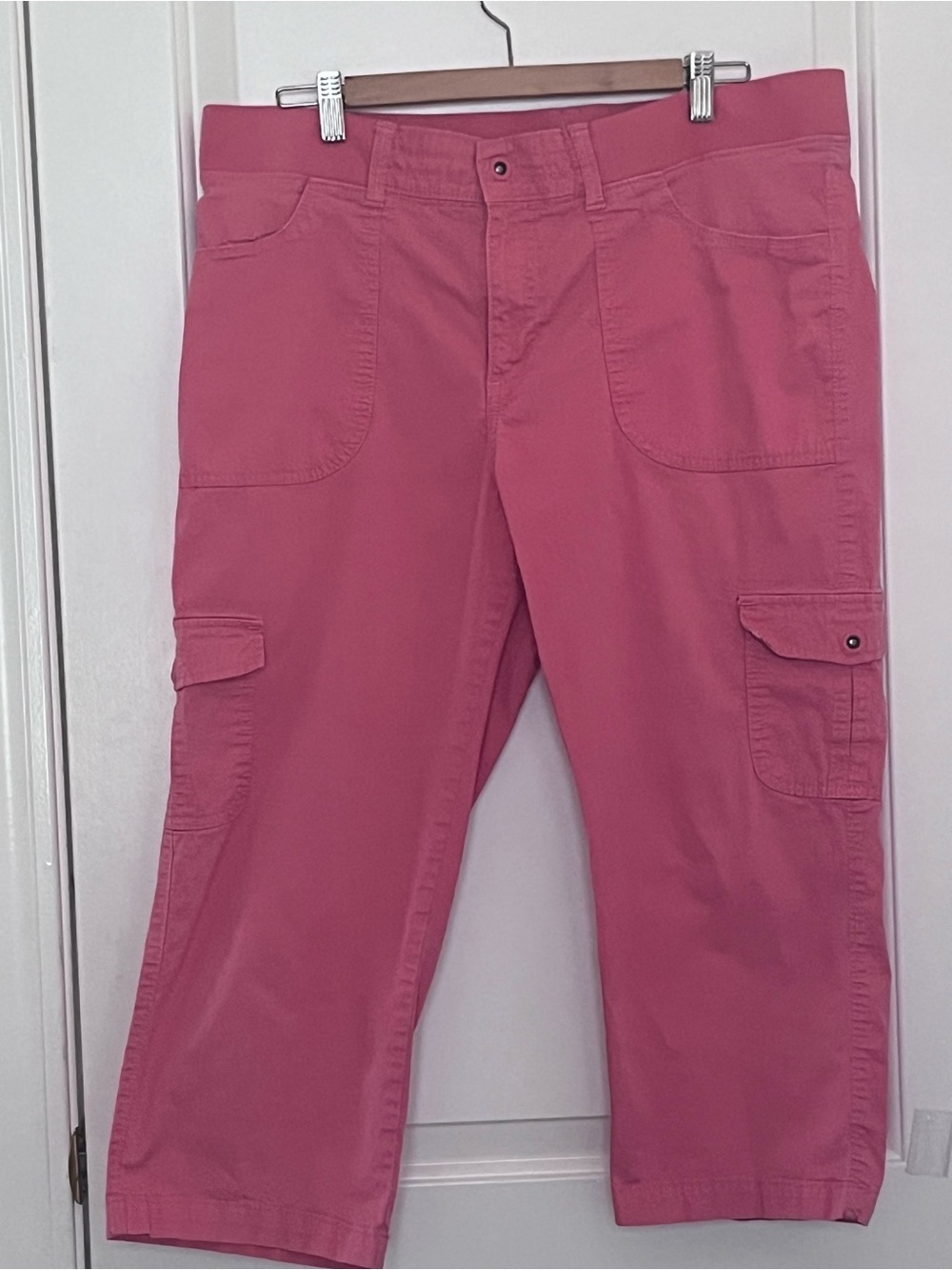 Lee Relaxed Fit Coral pink Capri Cargo Pants size 16 elastic waist